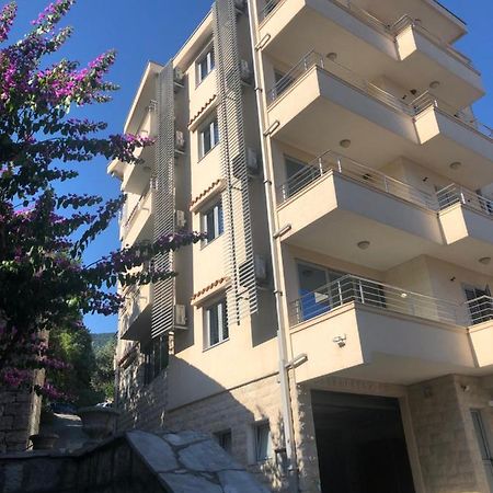 רפאלוביץ' Apartments Rafailovic Ljubo מראה חיצוני תמונה