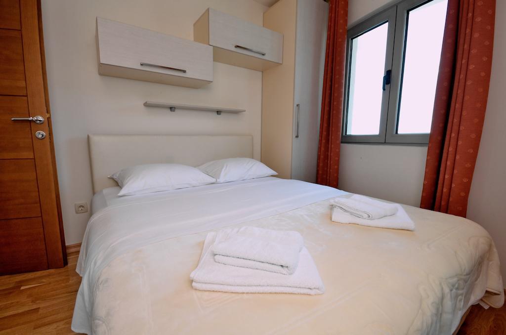 רפאלוביץ' Apartments Rafailovic Ljubo מראה חיצוני תמונה
