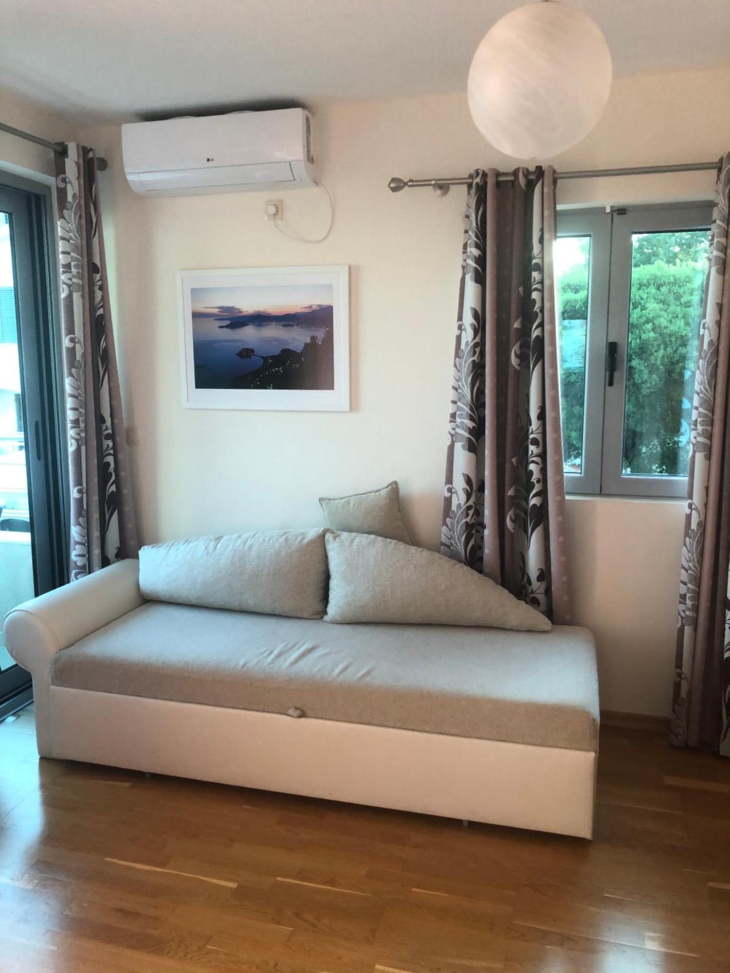 רפאלוביץ' Apartments Rafailovic Ljubo מראה חיצוני תמונה
