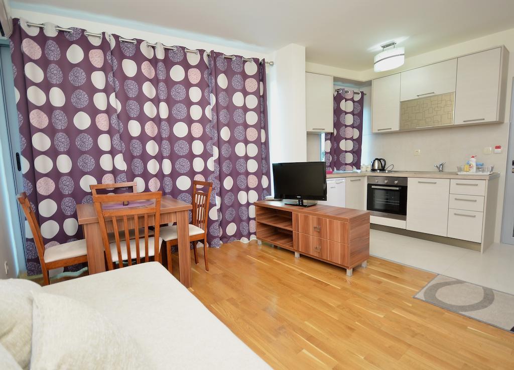 רפאלוביץ' Apartments Rafailovic Ljubo מראה חיצוני תמונה