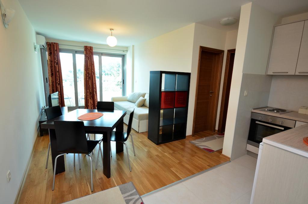 רפאלוביץ' Apartments Rafailovic Ljubo מראה חיצוני תמונה