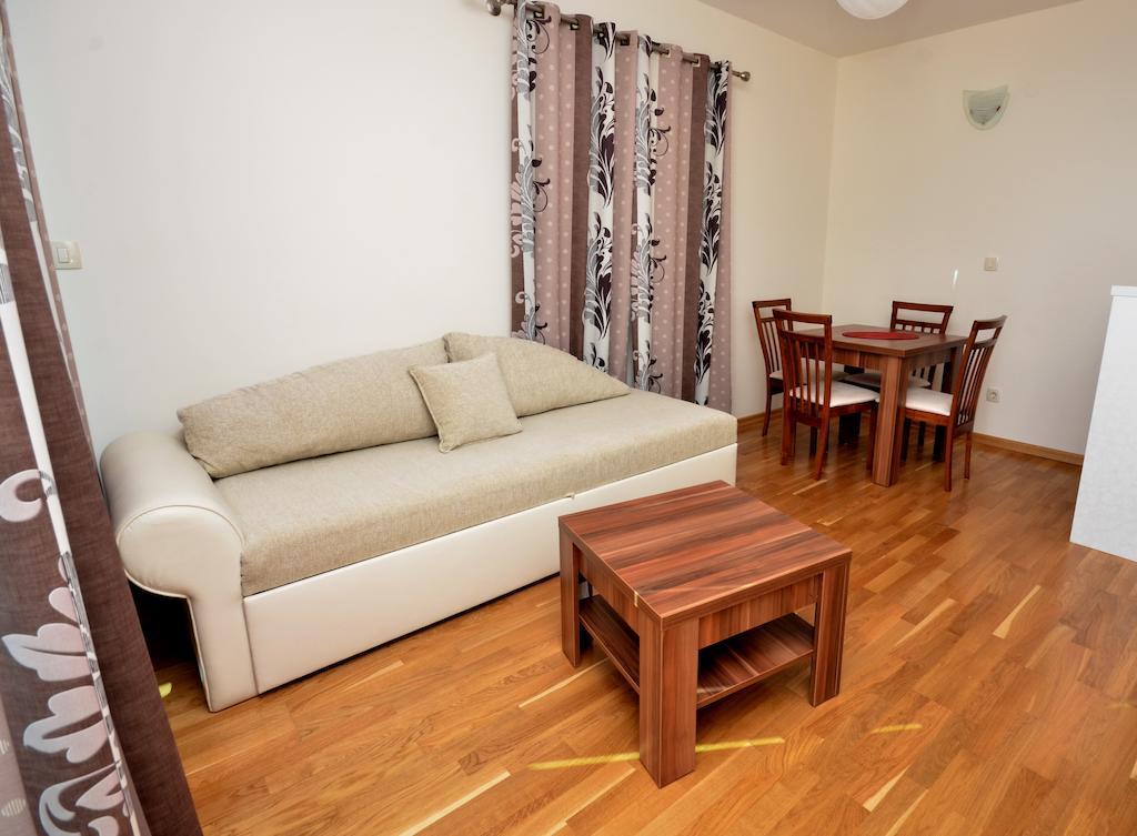 רפאלוביץ' Apartments Rafailovic Ljubo מראה חיצוני תמונה